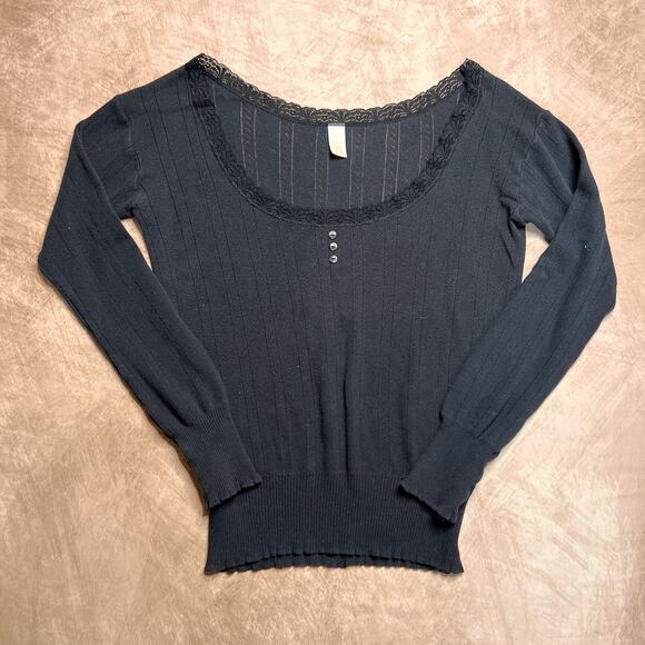 Victoria's Secret Black Lightweight Knit Round Neck Shirt Floral Lace Women's L - Picture 1 of 6